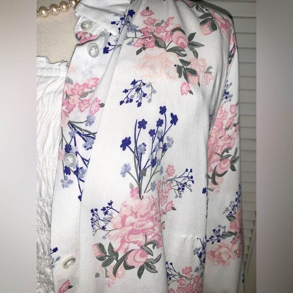 H&M White button down floral print long sleeve shirt Women’s Size 14 - Picture 3 of 11